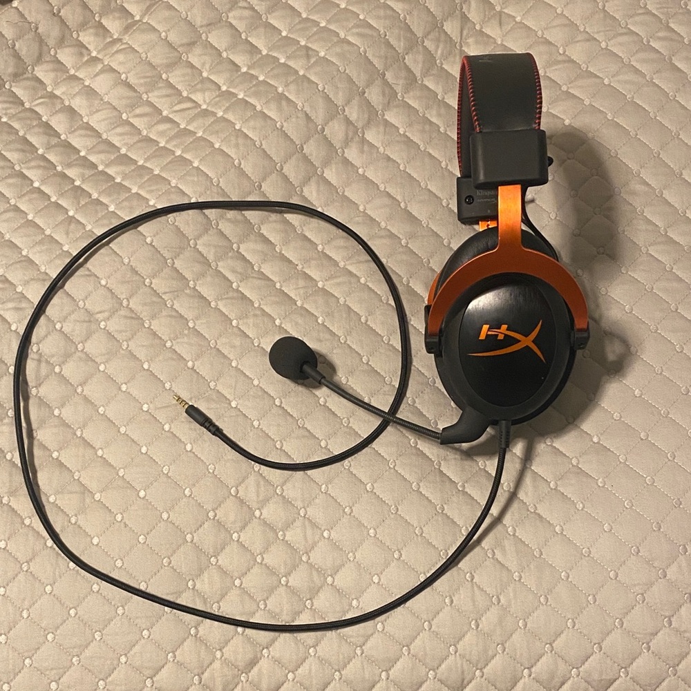 HyperX Over-Ear Headphones - Black and Orange